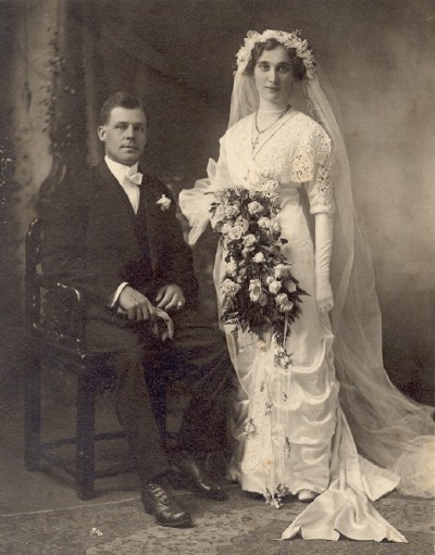 Edward Andrew Effertz and Emma M. Olson Wedding Day Photo - source: Franklin Overby